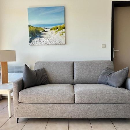 Appartement Residentie Astrid Met Private Parking Bredene Eksteriør billede